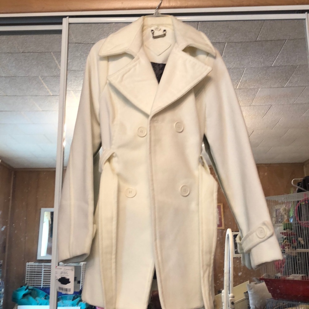 Coat - Picture 4 of 4